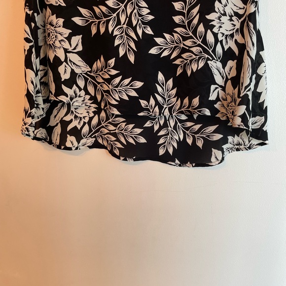 Theory silky collared short sleeve blouse - Picture 2 of 3